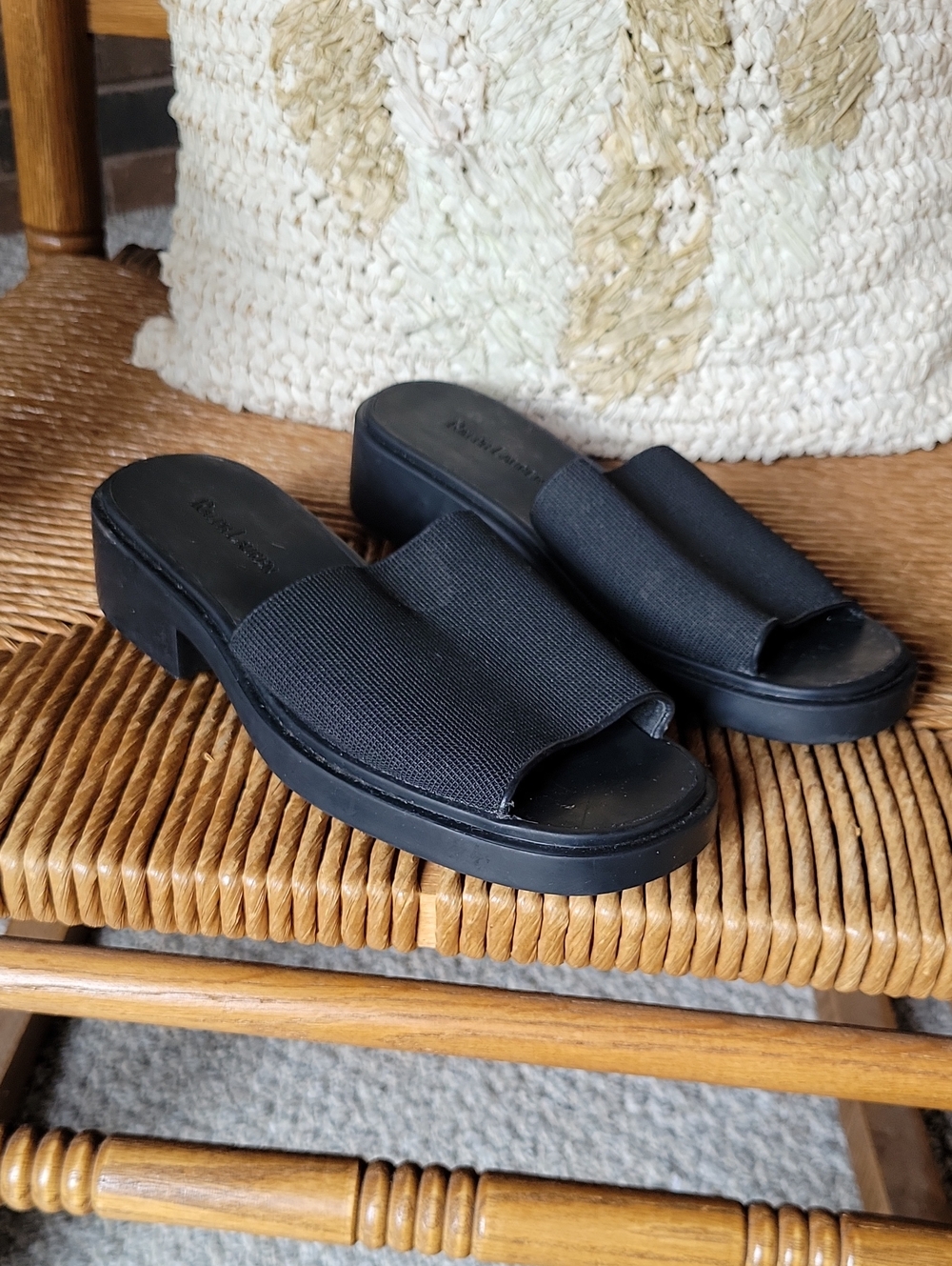 Ralph Lauren chunky black slides, size 6B